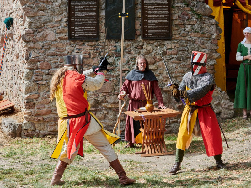 Mittelalterliches Spectaculum auf der Schauenburg zu Oberkirch 